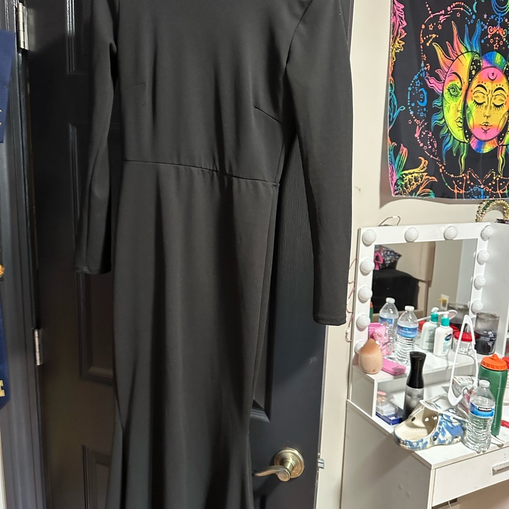 Elegant Black Long Sleeve Prom Dress